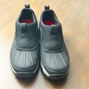 L. L. Bean  Women's Storm Chaser 4 Slip-Ons with Arctic Grip - Size 7.5